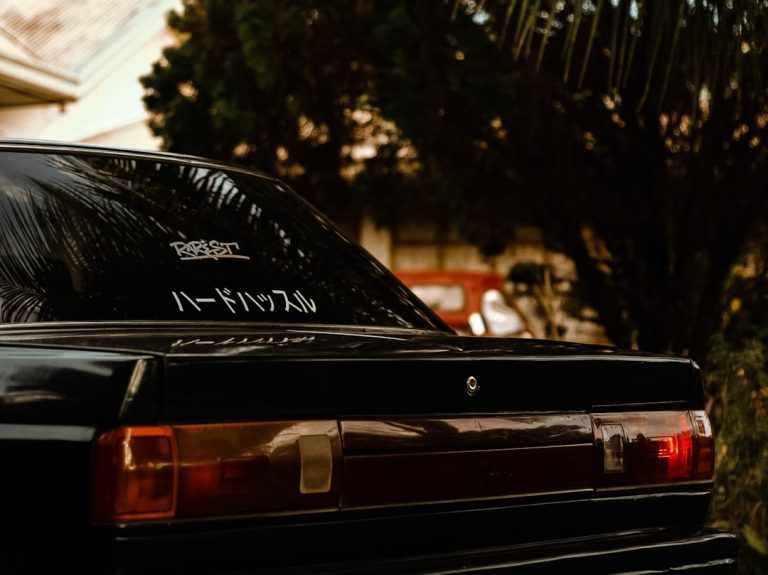 Luxury Chauffeur Services for Business Travelers in Miami