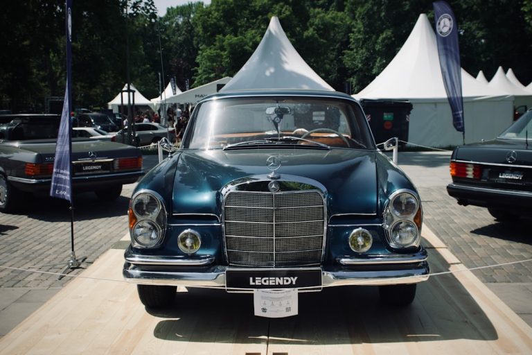 Luxury Car Airport Transfer for Executives in South Florida