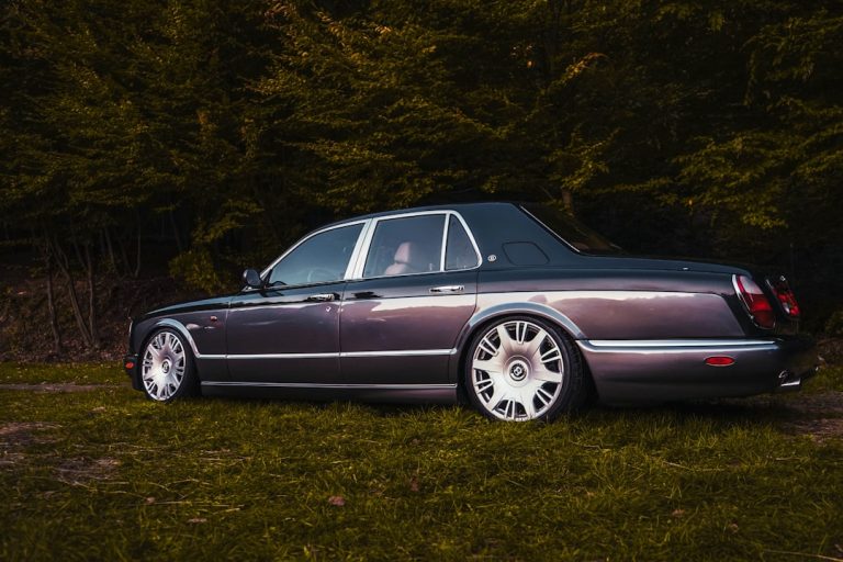 Sedan Service Miami Reliable Group Transportation in Miami Florida